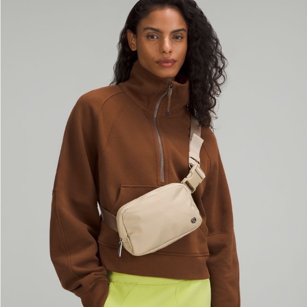 Lululemon RARE Everywhere Belt Bag 1L Trench Athleisure Crossbody Sporty Gym Bag